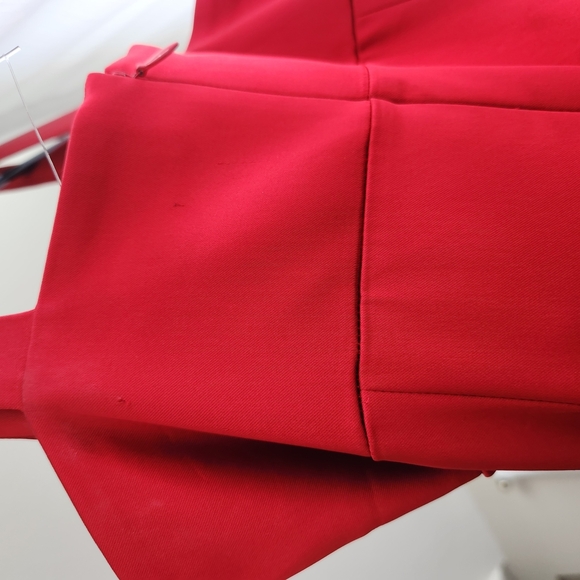 Calvin Klein Sheath Dress Size 8 Red Silky Sleeveless Mini Empire Waist Classic - Picture 3 of 5